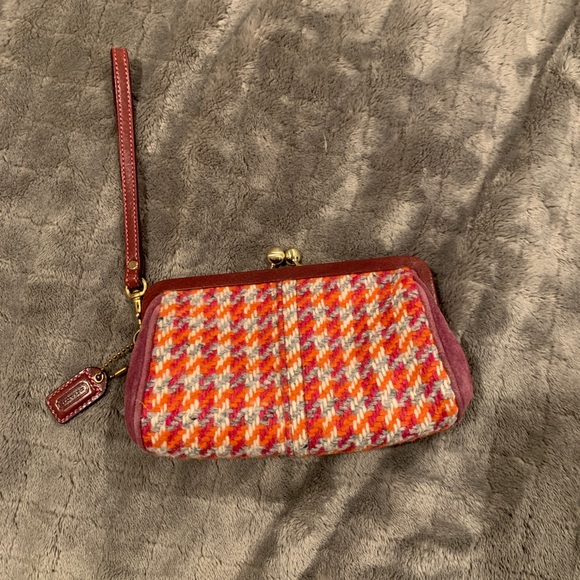 Vintage Coach tweed houndstooth wristlet - Picture 2 of 7